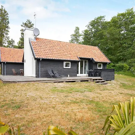 6 Person In Aakirkeby-by Traum Vester Somarken