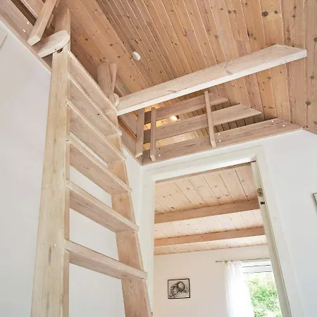 6 Person In Aakirkeby-by Traum Vester Somarken