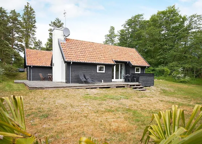 6 Person In Aakirkeby-by Traum Vester Somarken